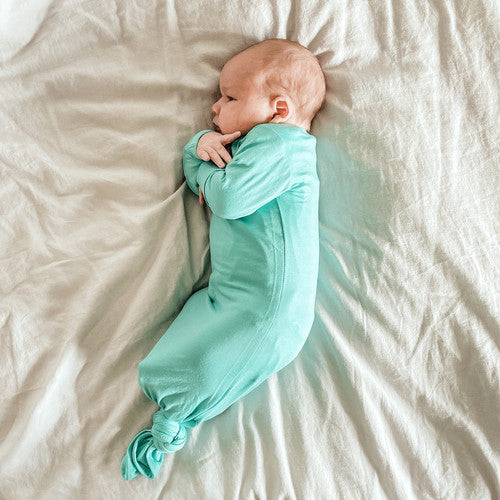 THREE LITTLE TOTS Knotted Baby Gown (MINT)